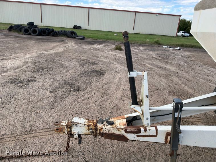 image for item EX1502 Willmar Super 600 spreader