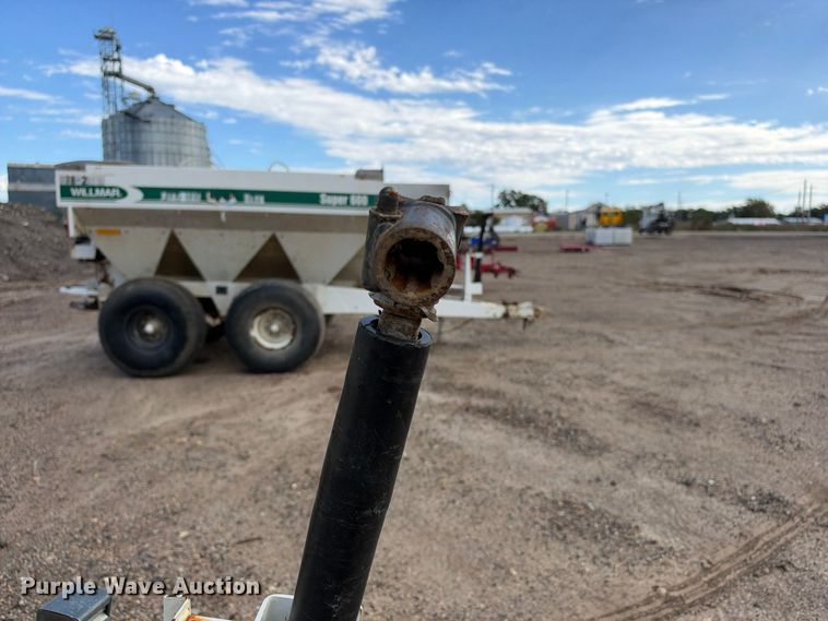 image for item EX1502 Willmar Super 600 spreader