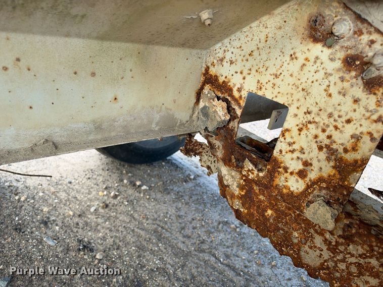 image for item EX1502 Willmar Super 600 spreader