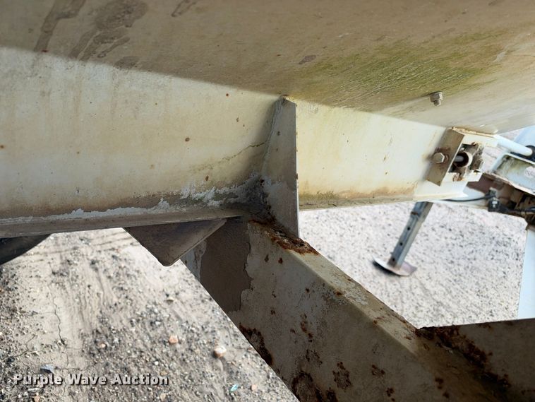 image for item EX1502 Willmar Super 600 spreader