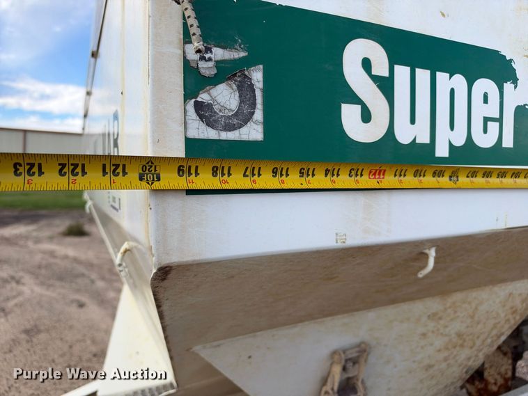image for item EX1502 Willmar Super 600 spreader