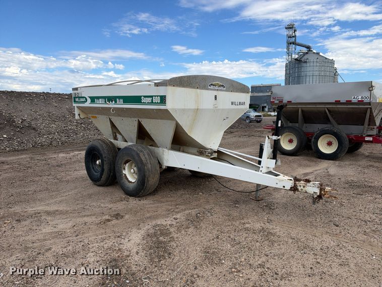 image for item EX1503 Willmar Super 600 spreader