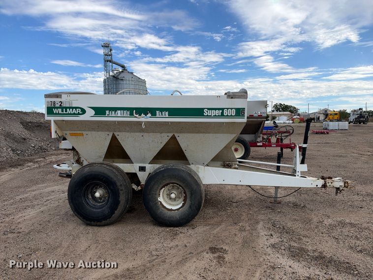 image for item EX1503 Willmar Super 600 spreader