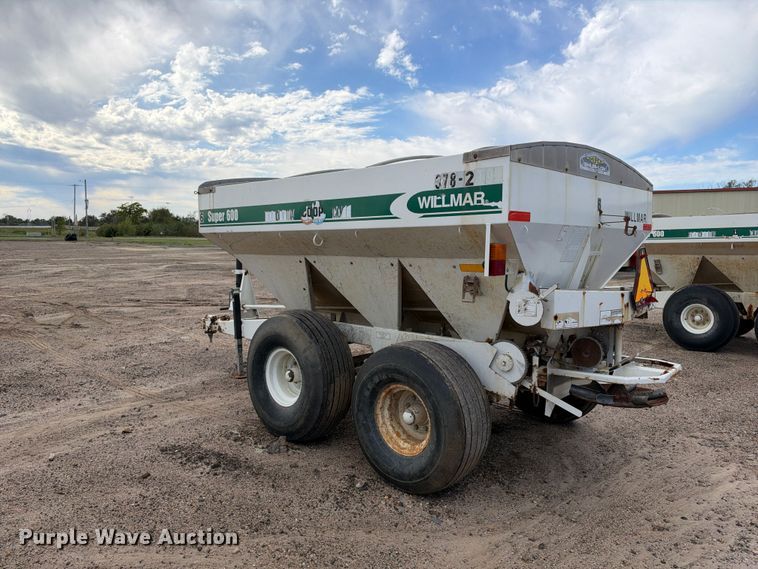 image for item EX1503 Willmar Super 600 spreader