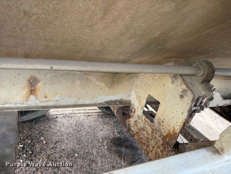 image for item EX1503 Willmar Super 600 spreader