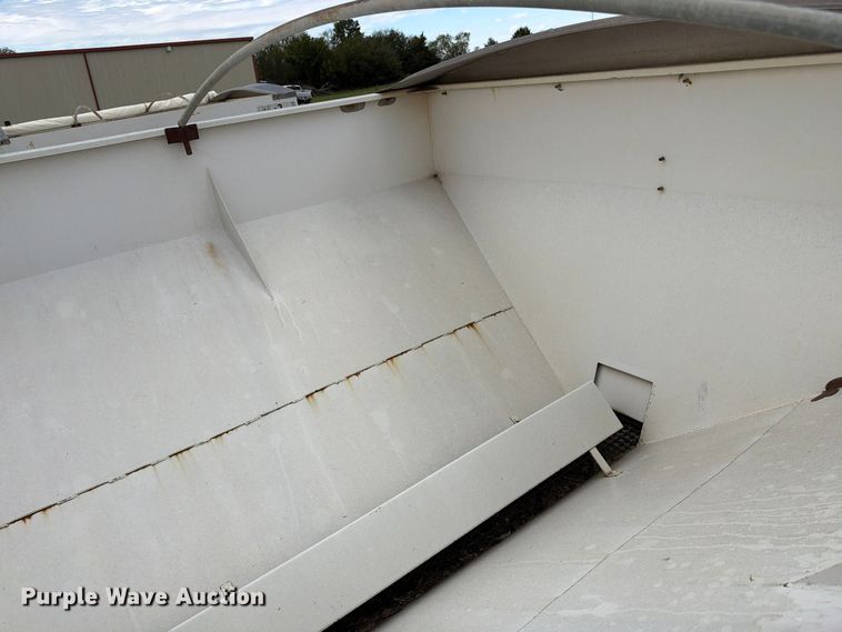 image for item EX1503 Willmar Super 600 spreader