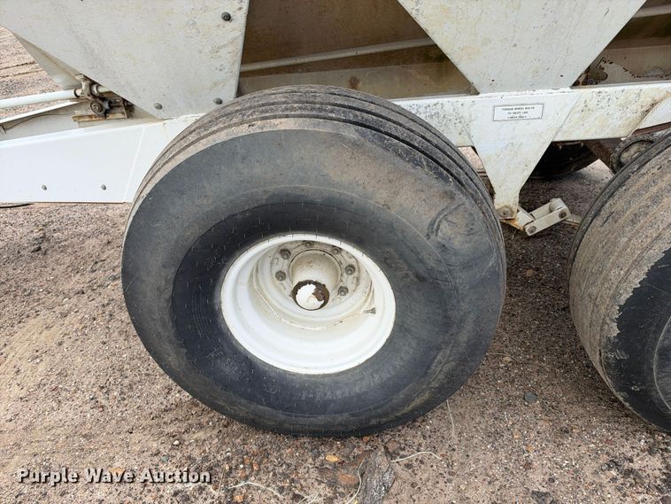 image for item EX1503 Willmar Super 600 spreader