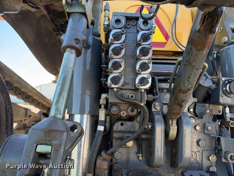 image for item EX2351 2002 Challenger MT765 tractor