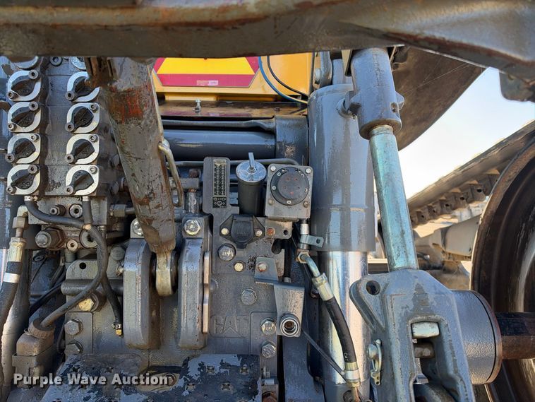image for item EX2351 2002 Challenger MT765 tractor