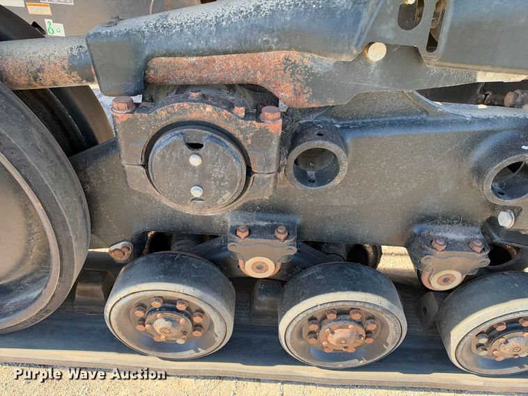 image for item EX2351 2002 Challenger MT765 tractor
