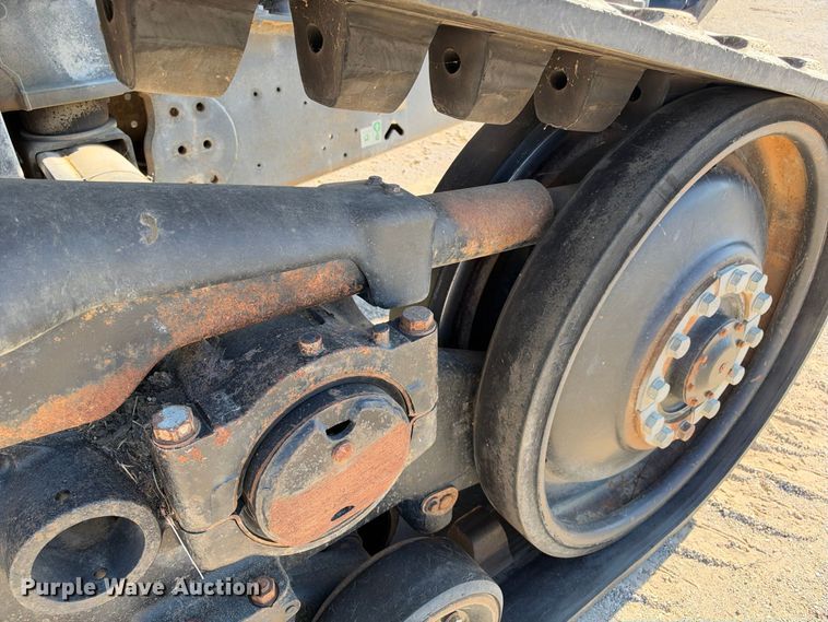 image for item EX2351 2002 Challenger MT765 tractor