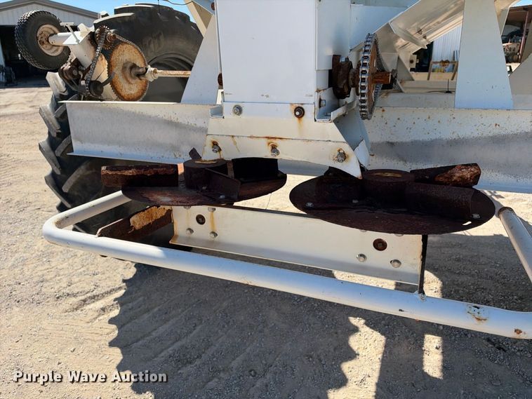 image for item EX2355 Dalton Ag Mobility 800 spreader