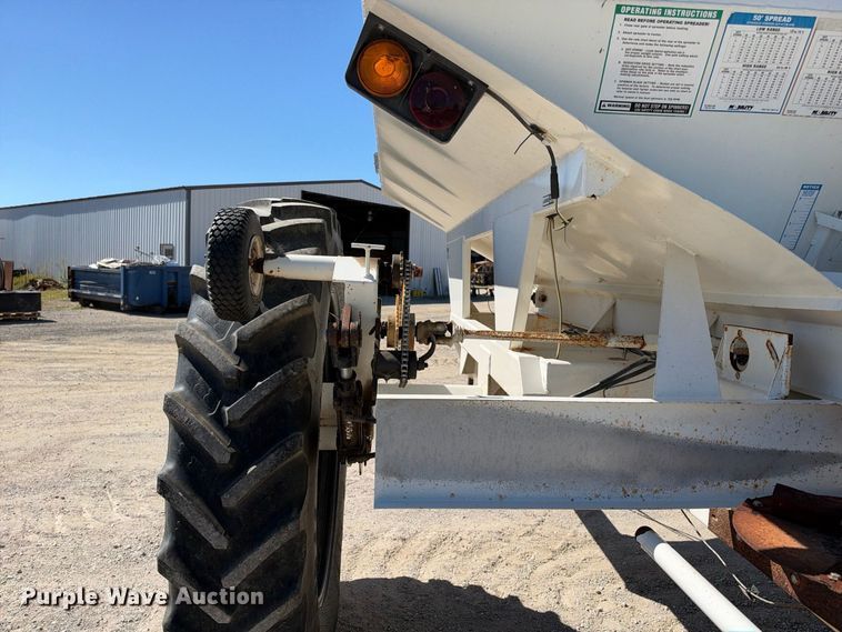 image for item EX2355 Dalton Ag Mobility 800 spreader
