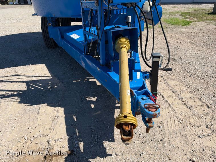 image for item EX2356 Patz 1200 Series 420 feed mixer