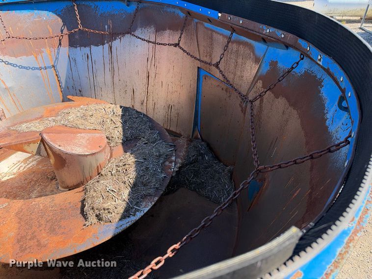 image for item EX2356 Patz 1200 Series 420 feed mixer