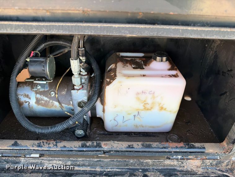 image for item EX2391 2012 Dodge Ram 2500 bale bed pickup truck