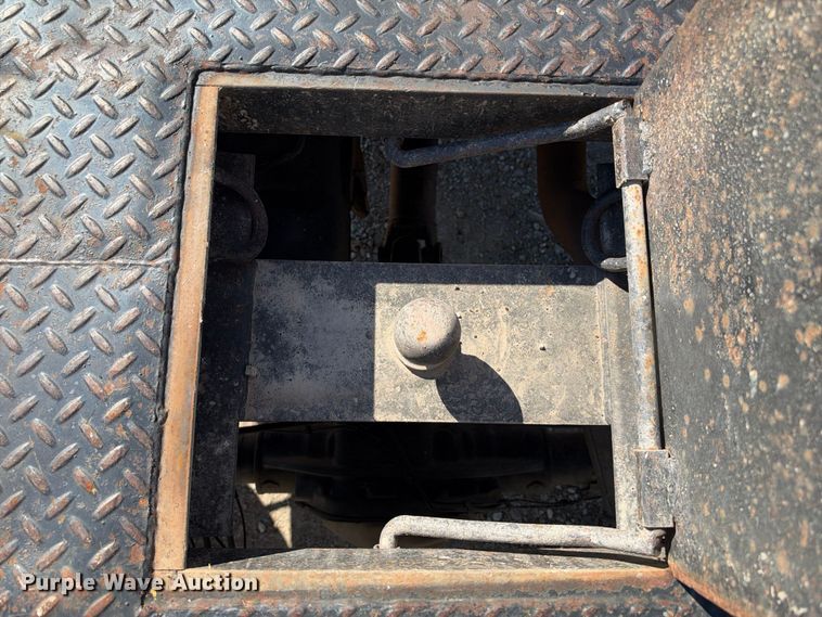 image for item EX2391 2012 Dodge Ram 2500 bale bed pickup truck