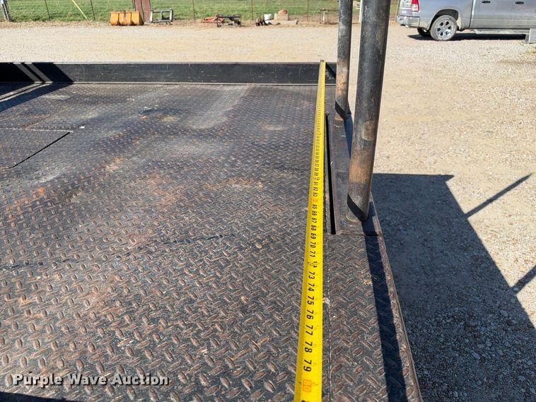 image for item EX2391 2012 Dodge Ram 2500 bale bed pickup truck