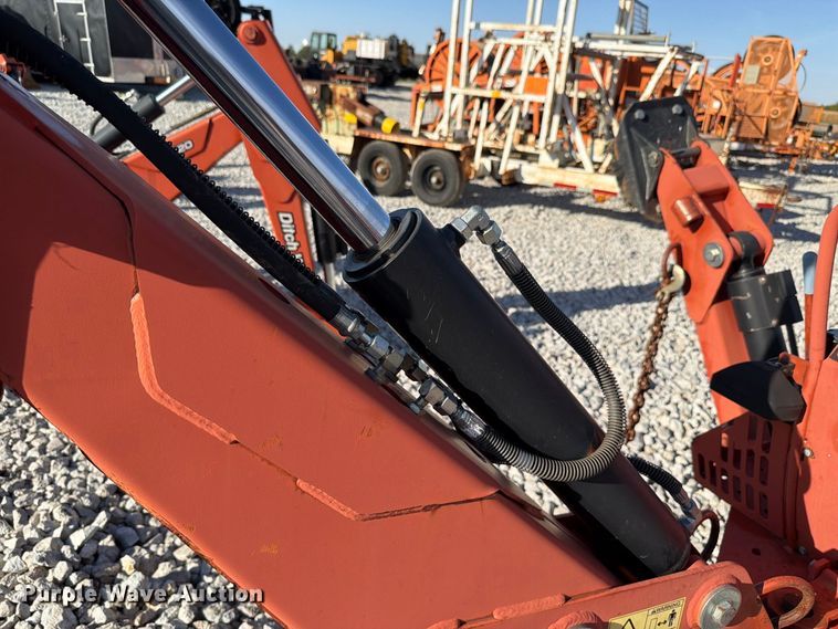 image for item EX4637 2016 Ditch Witch A920 backhoe attachment
