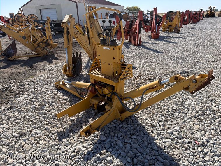 image for item EX4648 2004 Vermeer B930 backhoe attachment