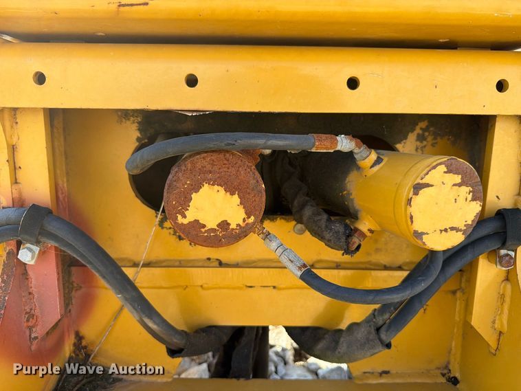 image for item EX4648 2004 Vermeer B930 backhoe attachment