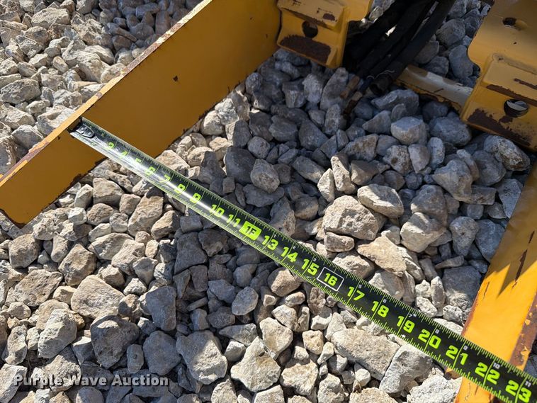image for item EX4648 2004 Vermeer B930 backhoe attachment