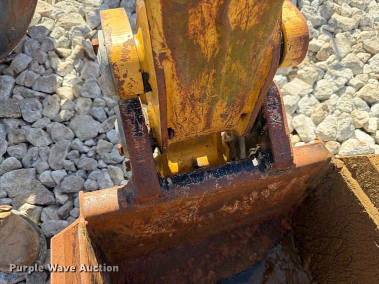 image for item EX4648 2004 Vermeer B930 backhoe attachment