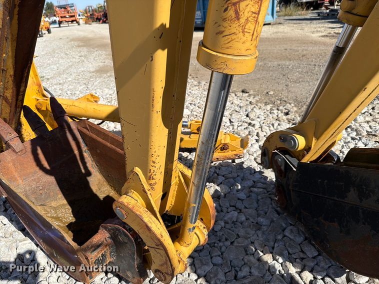 image for item EX4648 2004 Vermeer B930 backhoe attachment