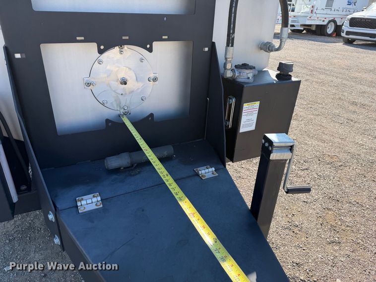 image for item FB5189 2021 Apex XA1200T-G2 hydroseeder