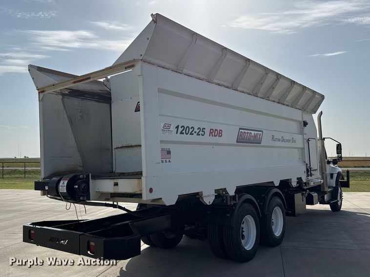 image for item FB6943 2021 International HV607 feed mixer truck