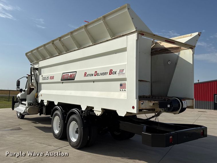 image for item FB6943 2021 International HV607 feed mixer truck