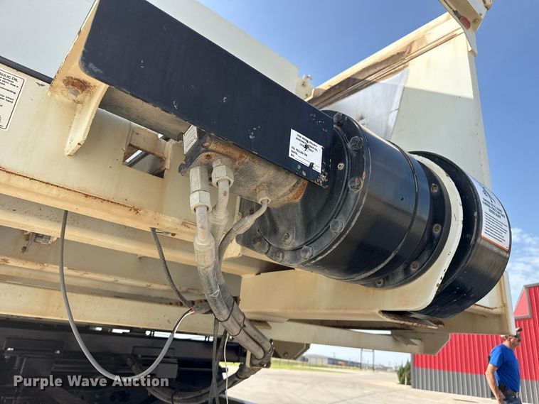 image for item FB6943 2021 International HV607 feed mixer truck