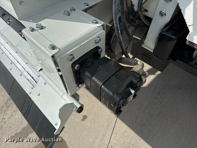image for item FB6943 2021 International HV607 feed mixer truck