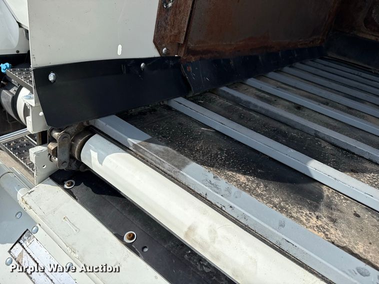 image for item FB6943 2021 International HV607 feed mixer truck