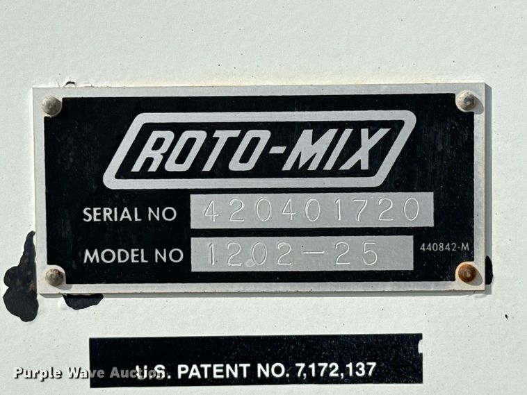 image for item FB6943 2021 International HV607 feed mixer truck