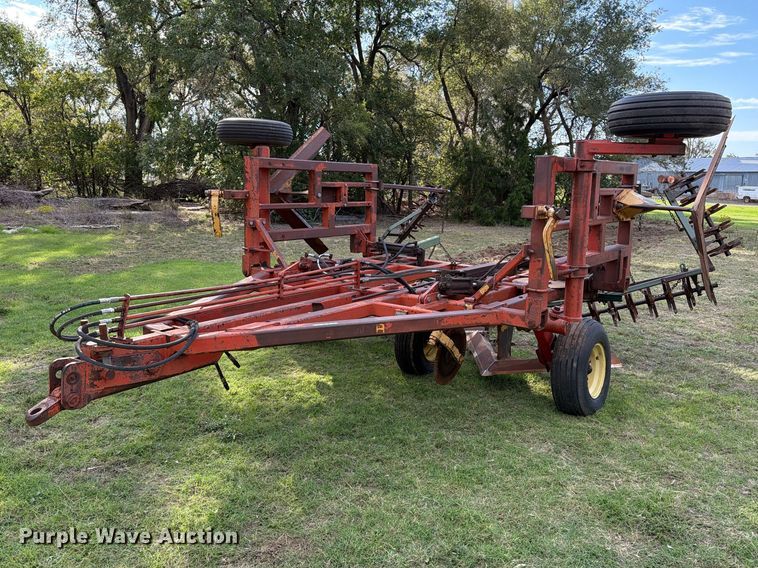image for item FB8996 Sunflower 78J-19 sweep plow