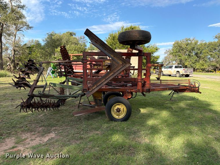 image for item FB8996 Sunflower 78J-19 sweep plow