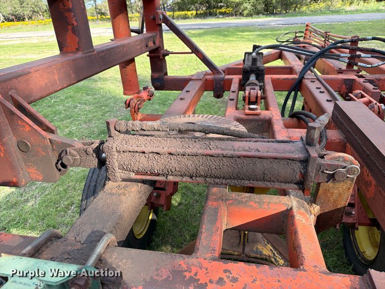 image for item FB8996 Sunflower 78J-19 sweep plow