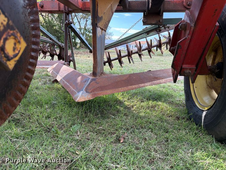 image for item FB8996 Sunflower 78J-19 sweep plow