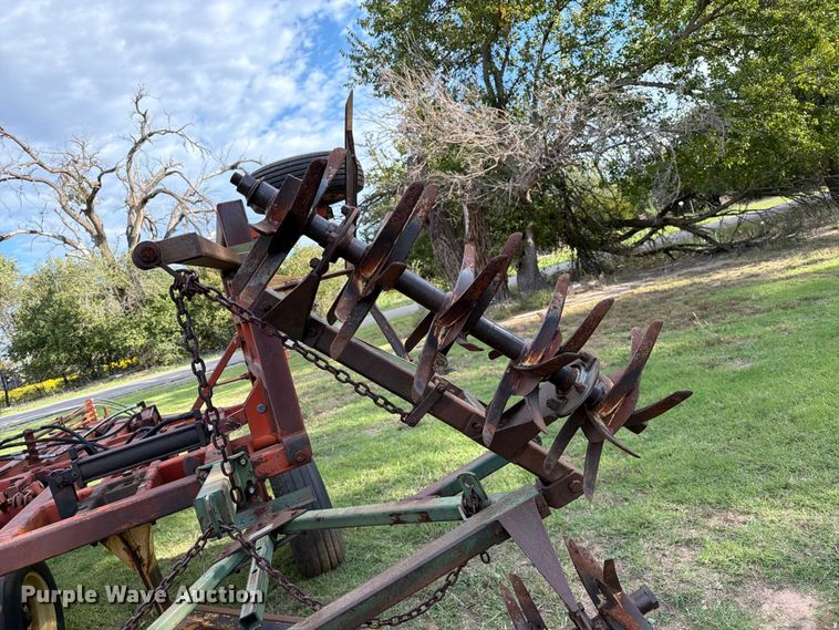 image for item FB8996 Sunflower 78J-19 sweep plow