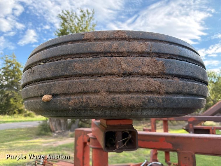 image for item FB8996 Sunflower 78J-19 sweep plow