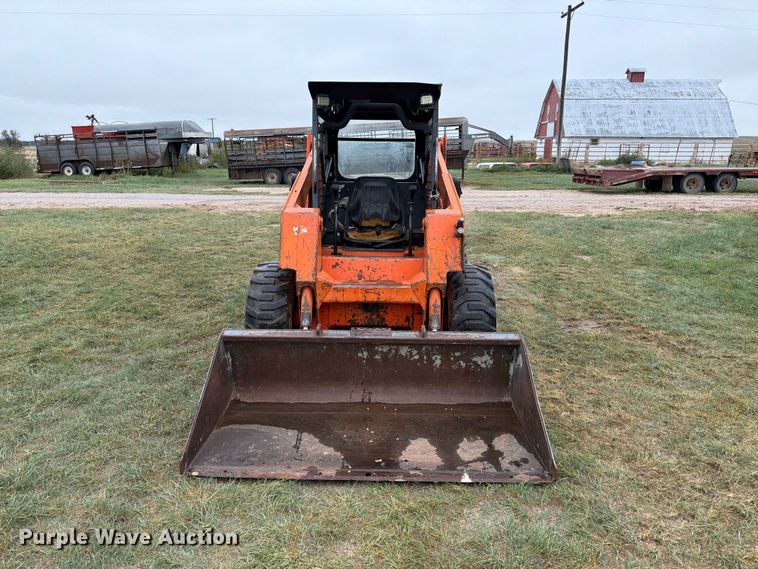 image for item FC0009 1999 Daewoo 1760XL skid steer loader