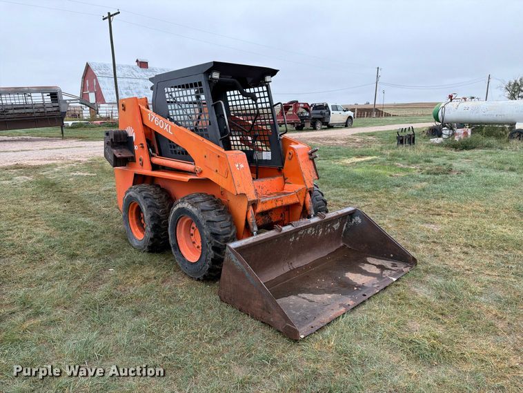image for item FC0009 1999 Daewoo 1760XL skid steer loader