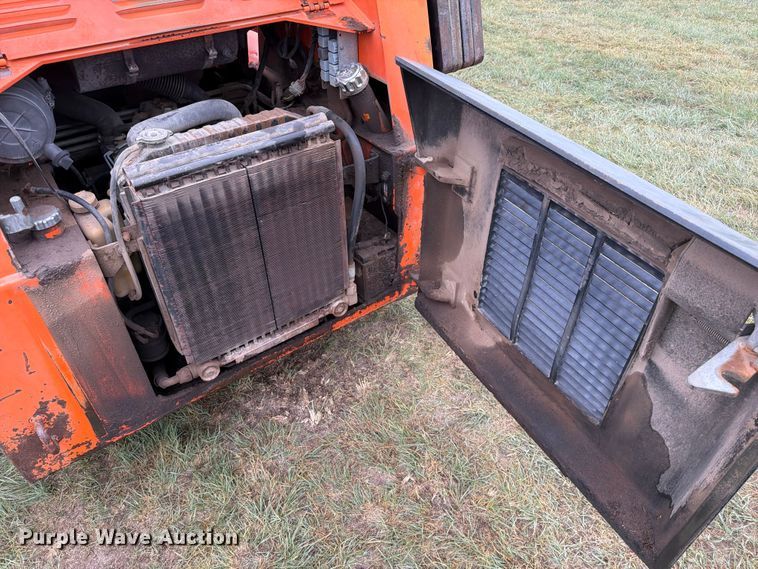 image for item FC0009 1999 Daewoo 1760XL skid steer loader