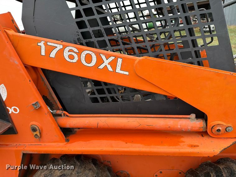 image for item FC0009 1999 Daewoo 1760XL skid steer loader