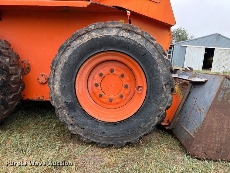 image for item FC0009 1999 Daewoo 1760XL skid steer loader