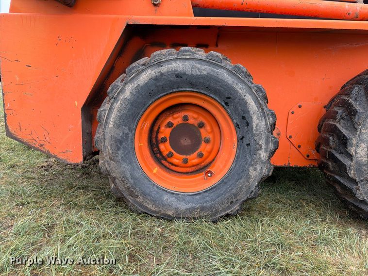 image for item FC0009 1999 Daewoo 1760XL skid steer loader