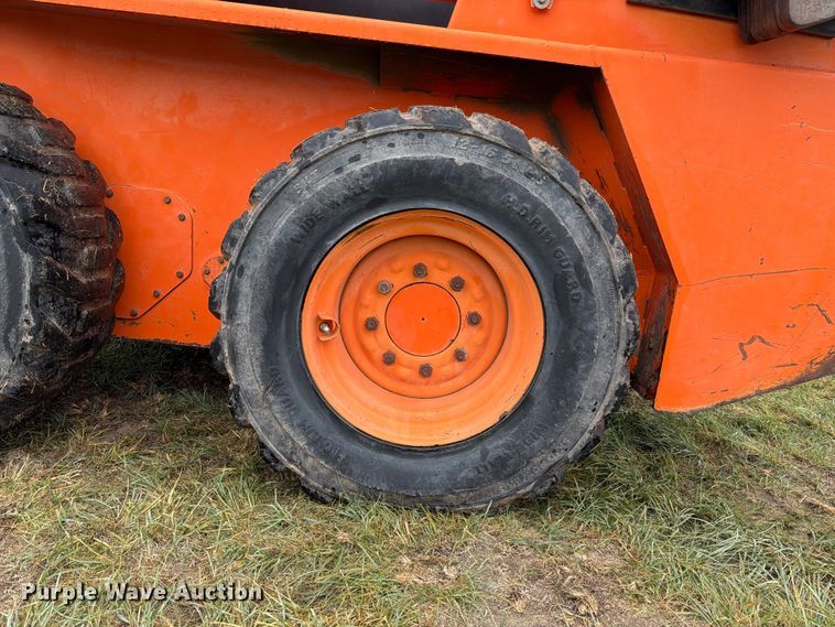 image for item FC0009 1999 Daewoo 1760XL skid steer loader