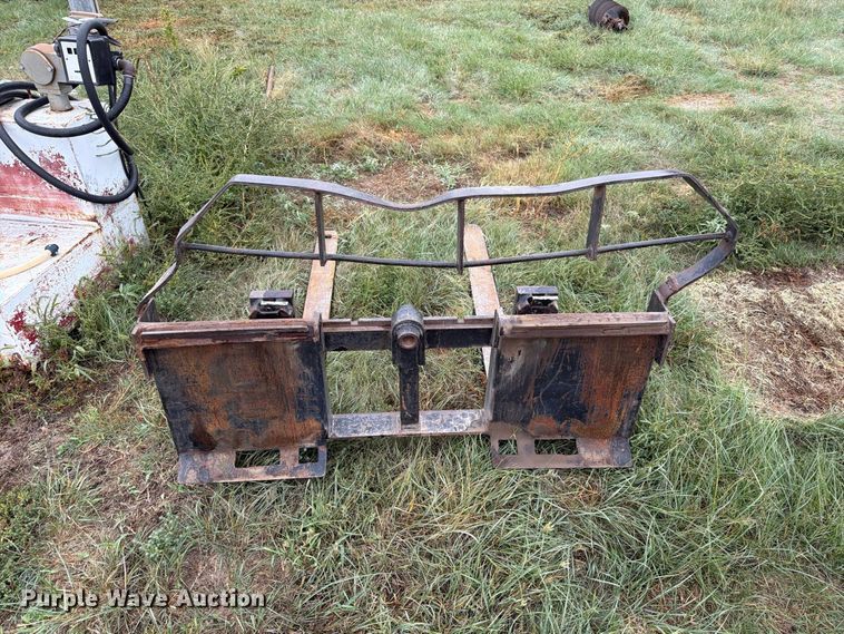 image for item FC0009 1999 Daewoo 1760XL skid steer loader