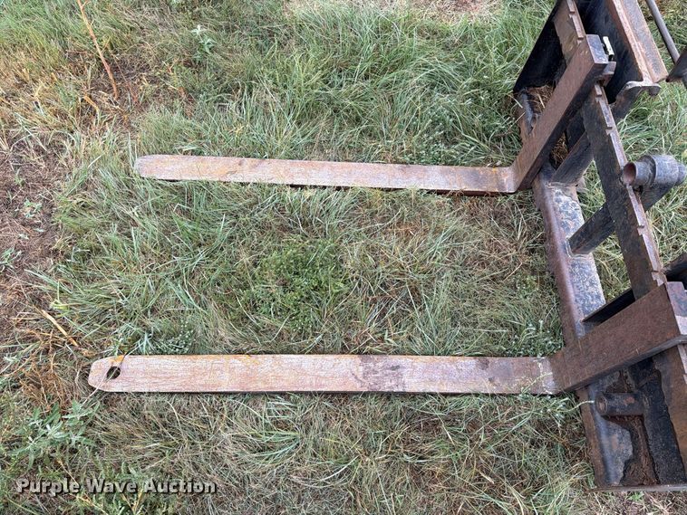 image for item FC0009 1999 Daewoo 1760XL skid steer loader